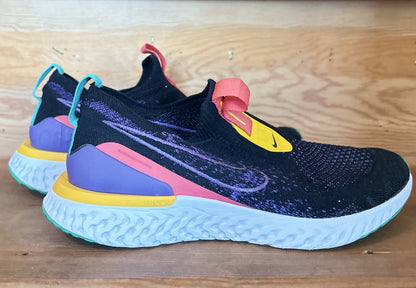 Nike React Phantom Run Flyknit Women's Size 7.5 Black Multi Color Slip On Shoes