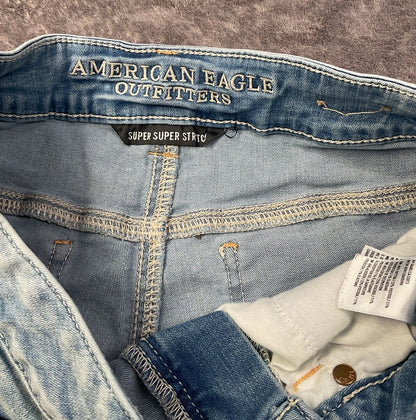American Eagle Outfitters Midi Denim Shorts Women’s Size 4 Super Super Stretch