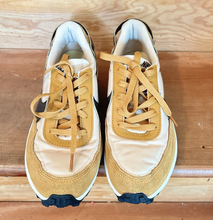 Nike Waffle Debut  Vintage Womens Size 7.5 Tan Cream Casual Sneakers