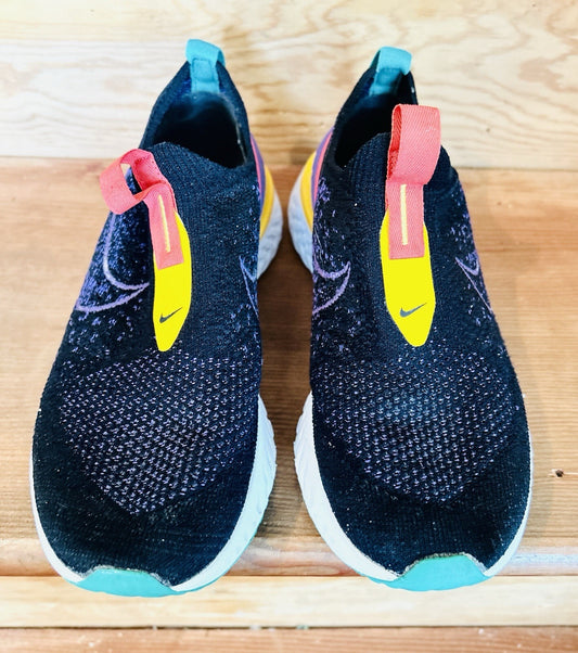Nike React Phantom Run Flyknit Women's Size 7.5 Black Multi Color Slip On Shoes