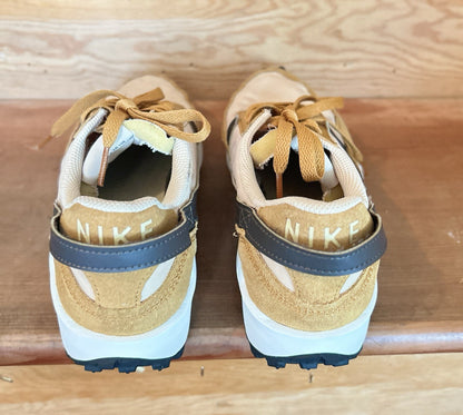 Nike Waffle Debut  Vintage Womens Size 7.5 Tan Cream Casual Sneakers