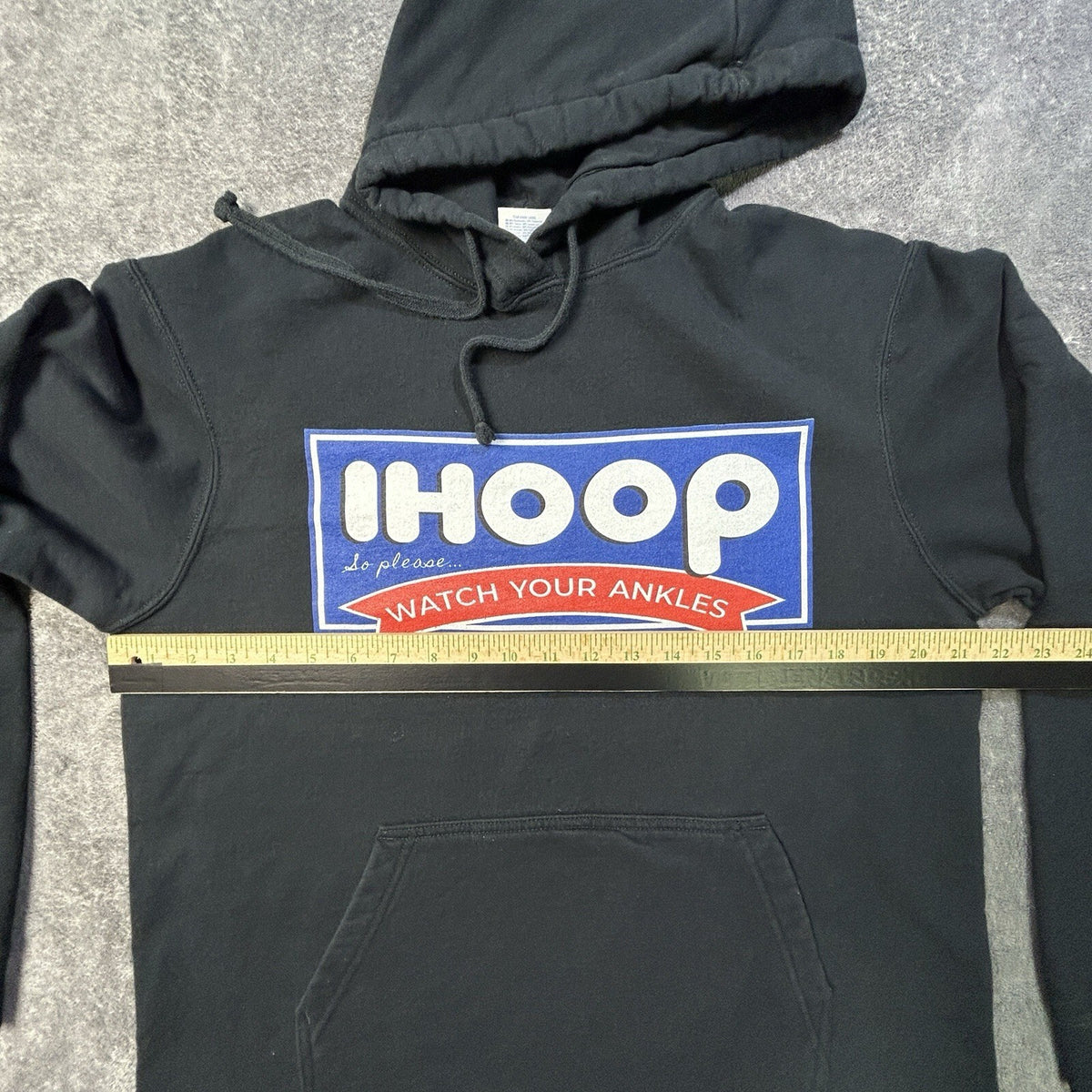 IHOOP Watch Your Ankles Graphic Hoodie Black L