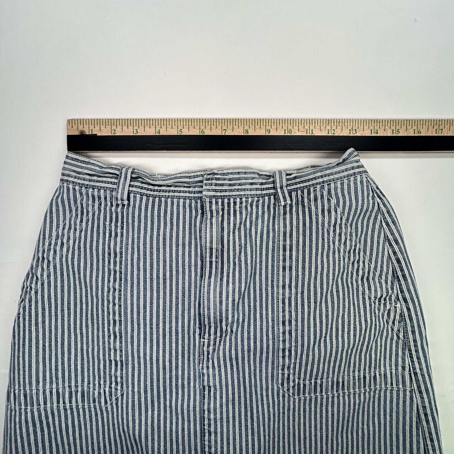 Gloria Vanderbilt Blue White Railroad Stripe Denim Skort Women's Size