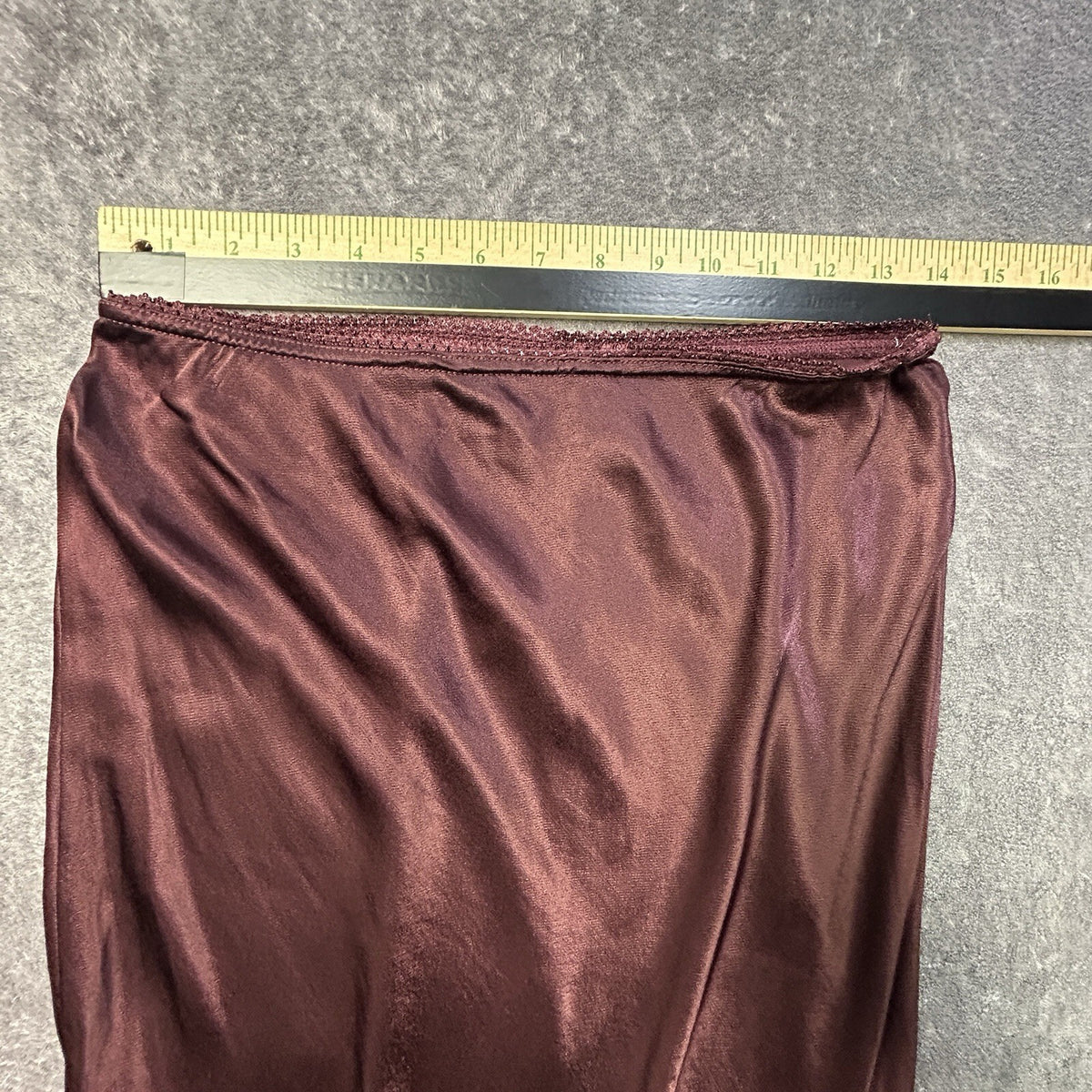 Raisonnel Satin Skirt Burgundy M