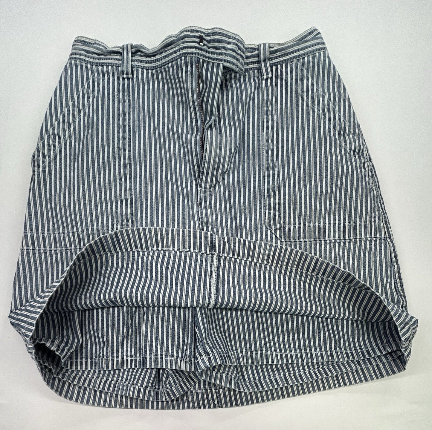 Gloria Vanderbilt Blue White Railroad Stripe Denim Skort Women's Size