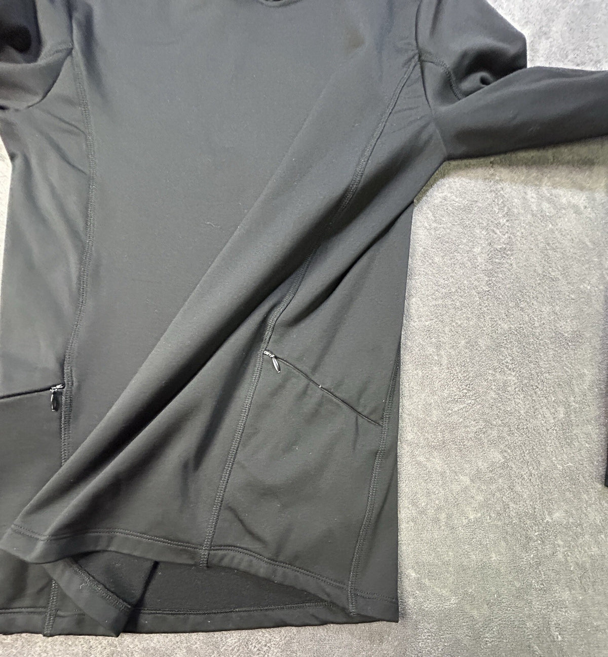Mono B Women’s Thumbhole Pullover Hoodie Black M