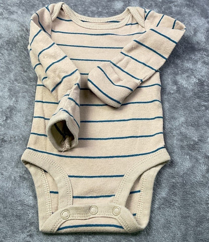🤍 Carter's Neutral Stripe Long Sleeve Bodysuit (Newborn)