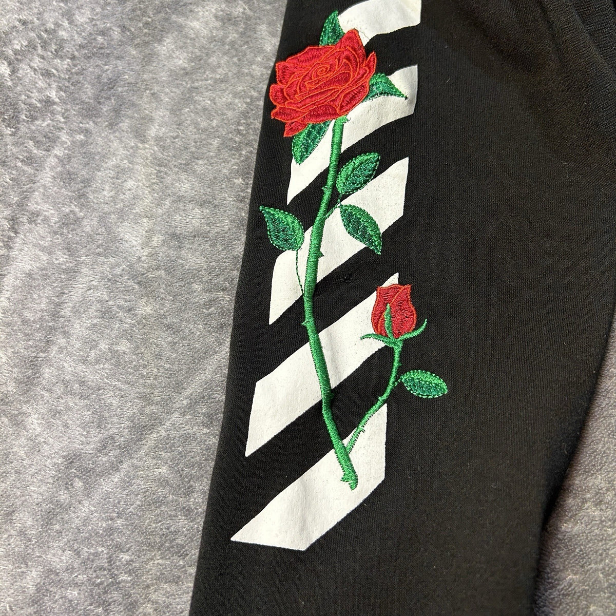 Brooklyn Cloth Rose Stripe Hoodie Black (Youth) L