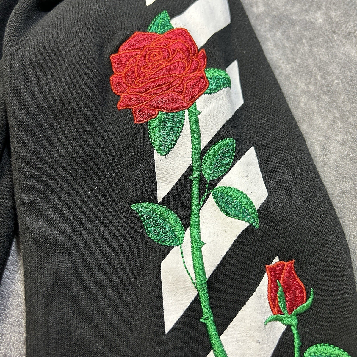 Brooklyn Cloth Rose Stripe Hoodie Black (Youth) L