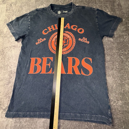 Chicago Bears Da Bears T-Shirt Men's Small Distressed Graphic NFL Football Small