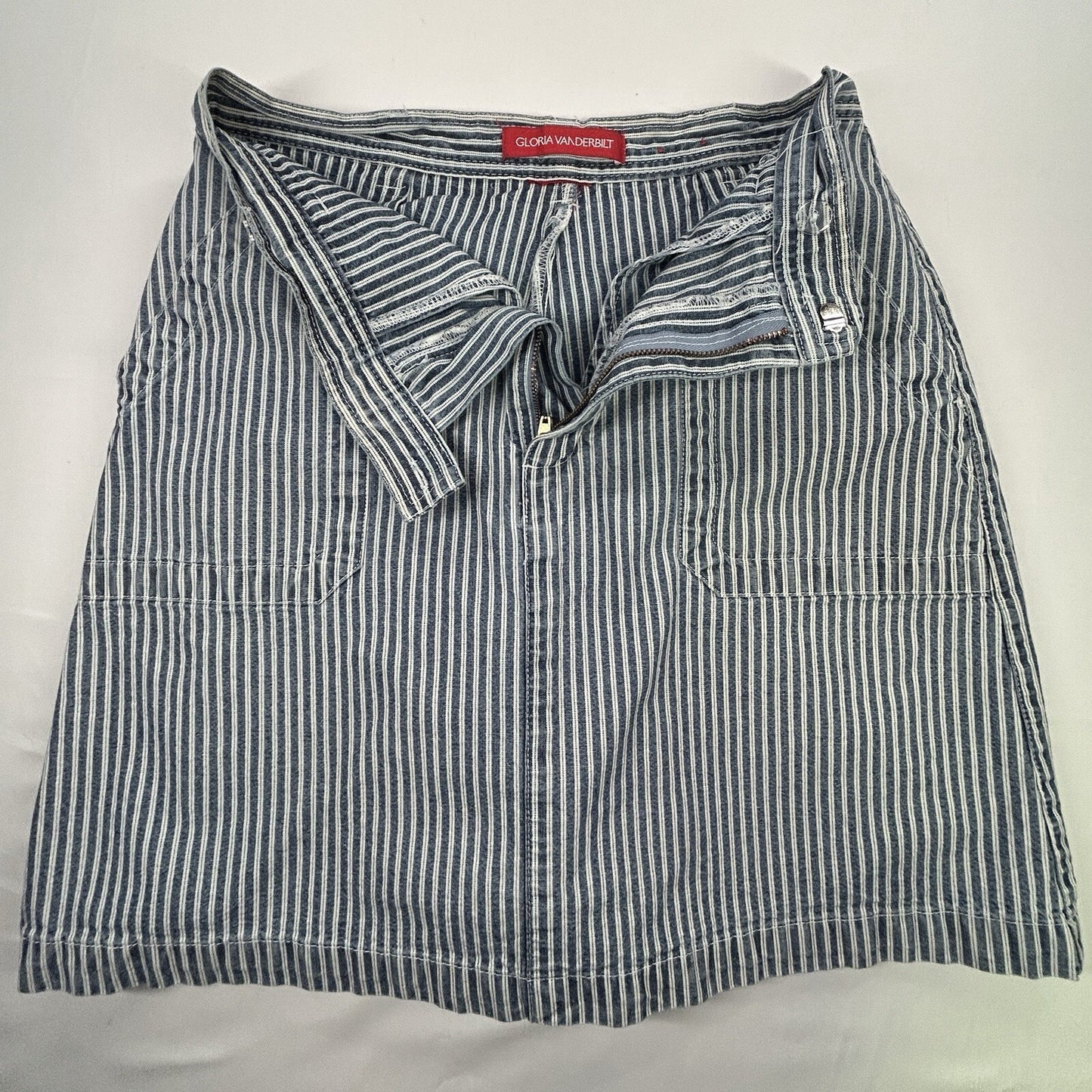 Gloria Vanderbilt Blue White Railroad Stripe Denim Skort Women's Size