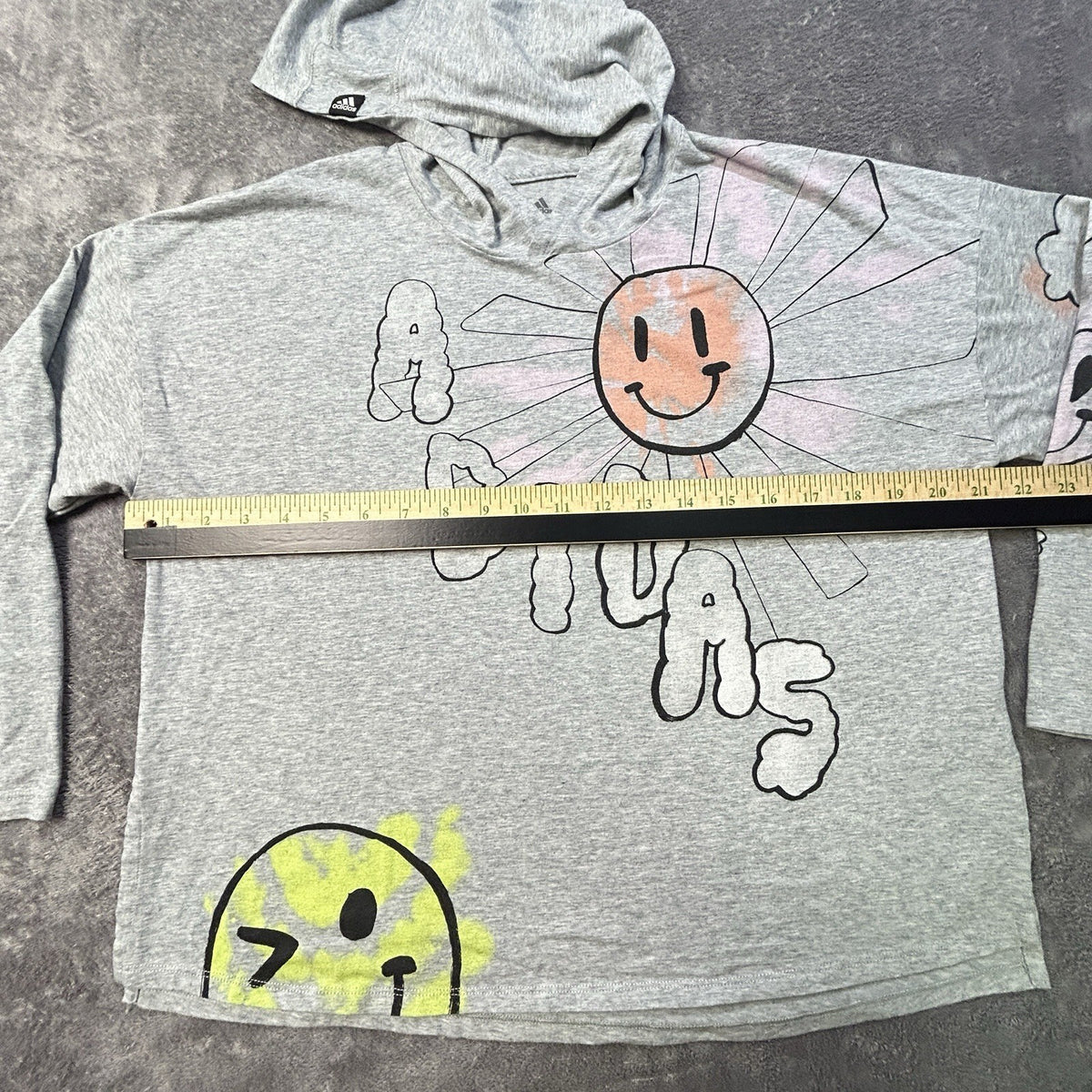Adidas Girls XL 16 Grey Heather Smiley Face Graphic Long Sleeve Hooded Tee