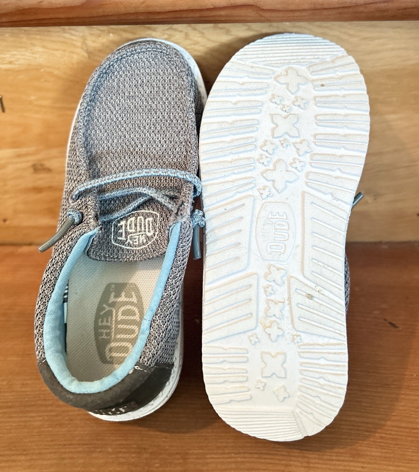 Hey Dude Wally Youth Sox Sharkskin Gray Slip On Shoes Kids Size C11 Lightweight