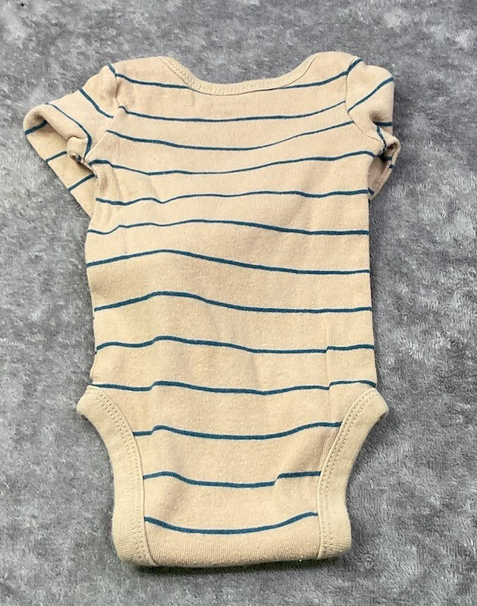 🤍 Carter's Neutral Stripe Long Sleeve Bodysuit (Newborn)