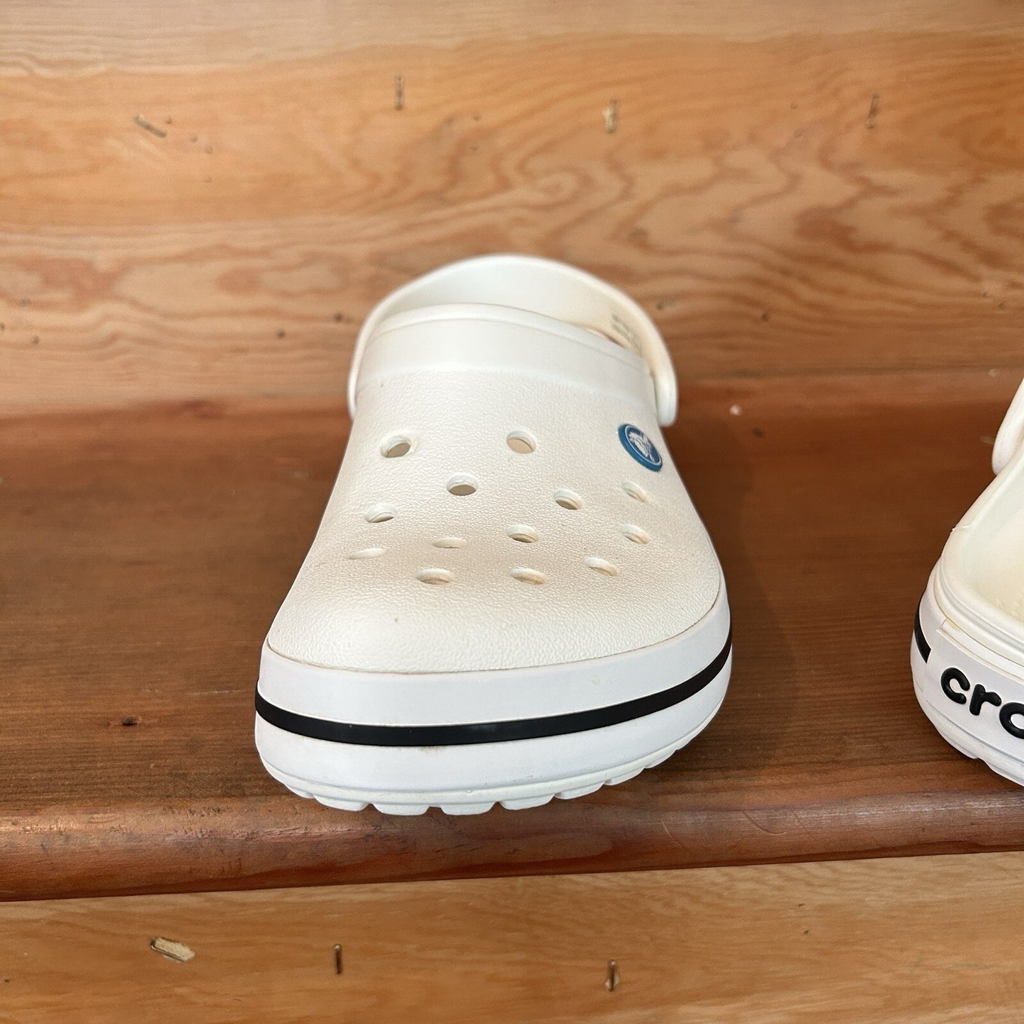 Crocs Classic Clog White Black Stripe Unisex Comfort Shoes Size M7 W9 Preowned
