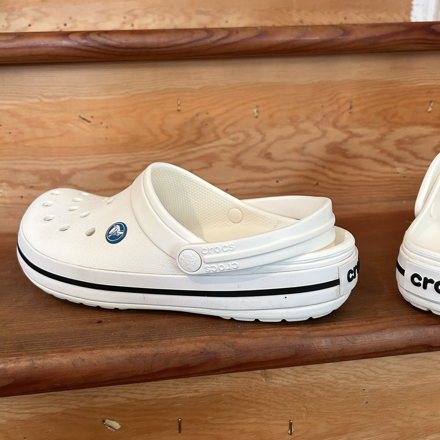 Crocs Classic Clog White Black Stripe Unisex Comfort Shoes Size M7 W9 Preowned