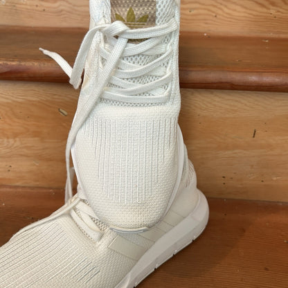 Adidas Swift Run White Knit Running Shoes Sneakers Men’s US 9 EG9492 Athletic