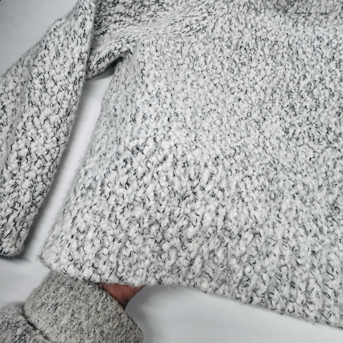Vince Wool Cashmere Turtleneck Sweater M Chunky Knit Italian Yarn Ivory Gray