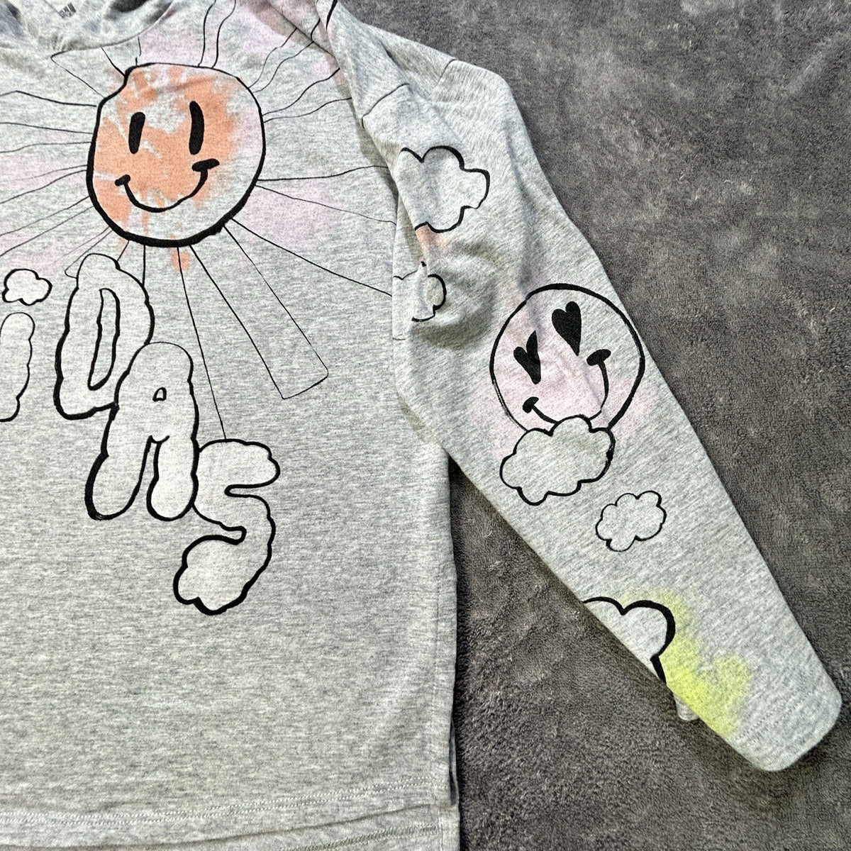 Adidas Girls XL 16 Grey Heather Smiley Face Graphic Long Sleeve Hooded Tee