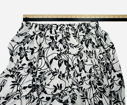 WD.NY Women's Black White Floral Maxi Skirt Size Large Rayon Pull On Boho