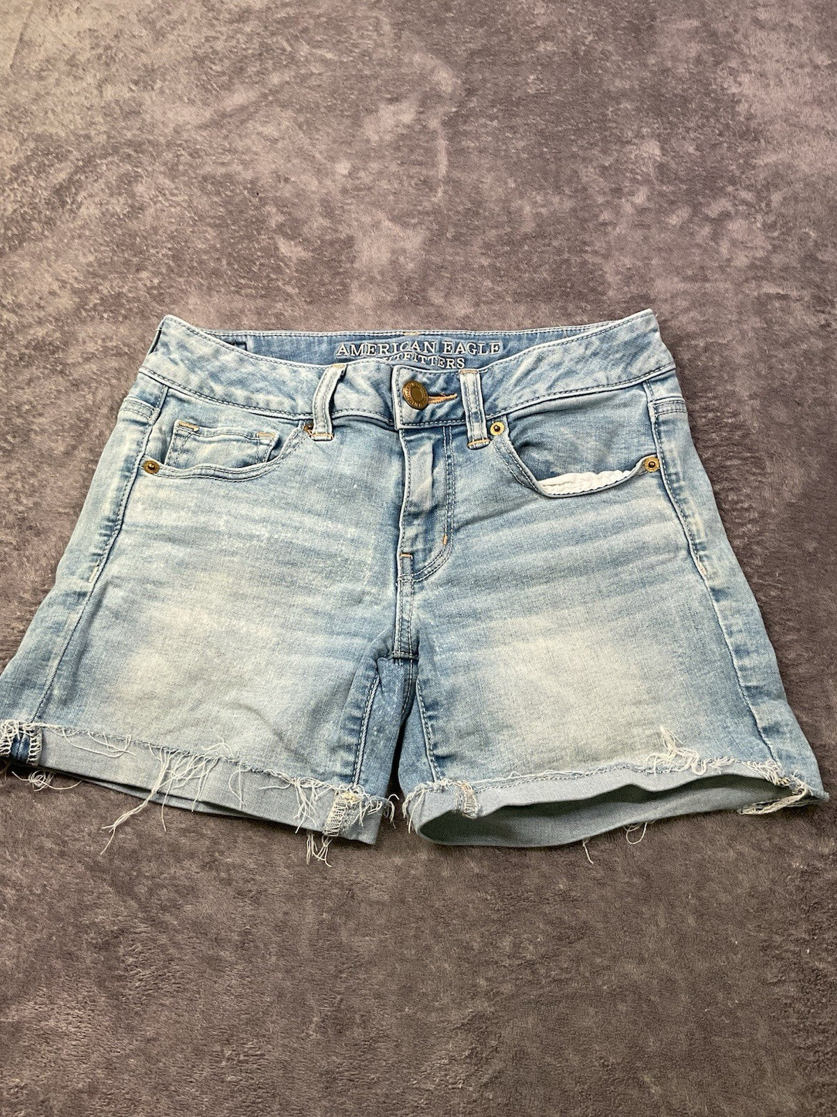 American Eagle Outfitters Midi Denim Shorts Women’s Size 4 Super Super Stretch