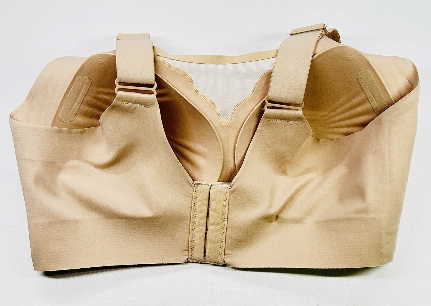 Womens Nude Wireless Comfort Bra Size Large Full Coverage Molded Cups Adjustable