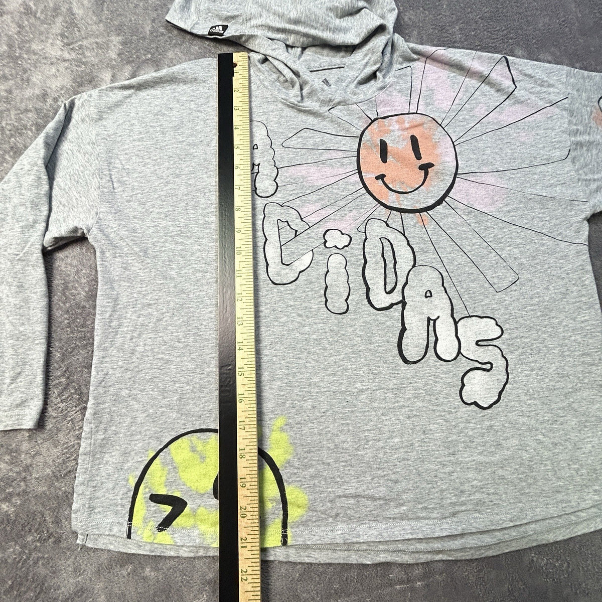 Adidas Girls XL 16 Grey Heather Smiley Face Graphic Long Sleeve Hooded Tee