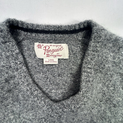 Original Penguin 100% Lambswool Gray V-Neck Sweater Men's Large Logo Soft