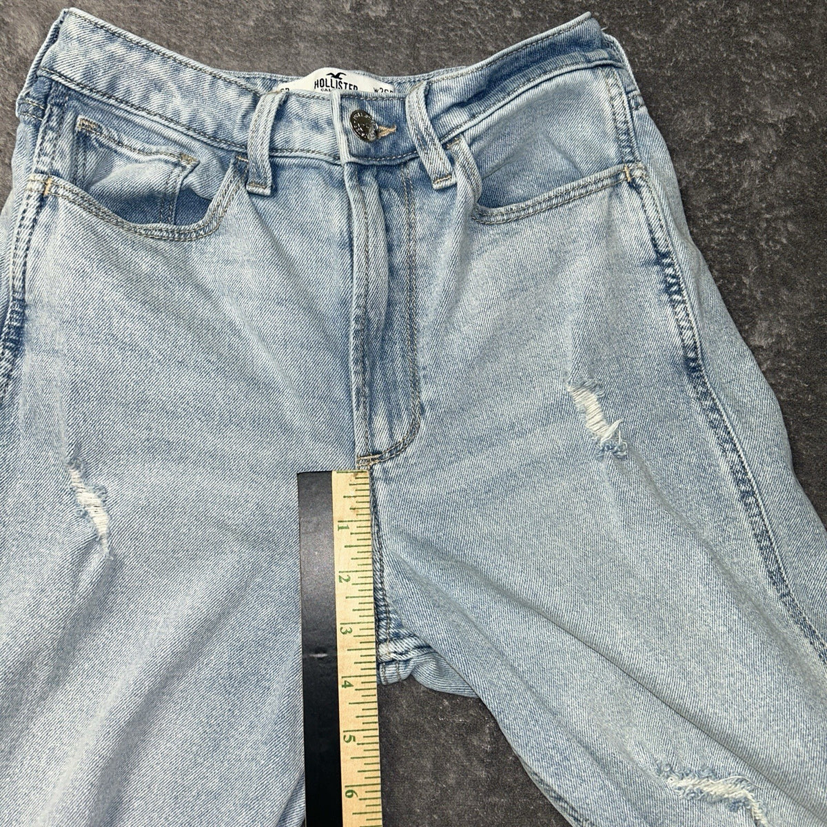 Hollister Curvy Ultra High Rise Mom Jeans Womens 2R W26 Light Wash Distressed
