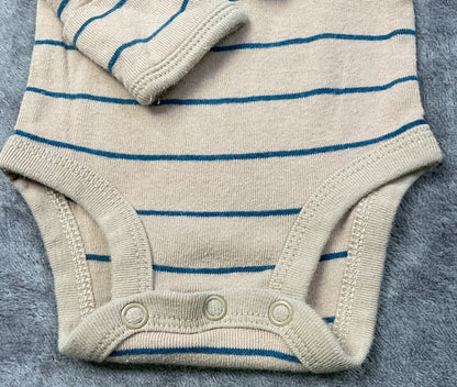 🤍 Carter's Neutral Stripe Long Sleeve Bodysuit (Newborn)