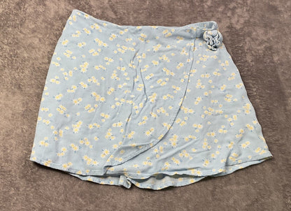 SO Girls Daisy Print Skort Size L 10/12 Blue Floral Pull On Shorts Skirt