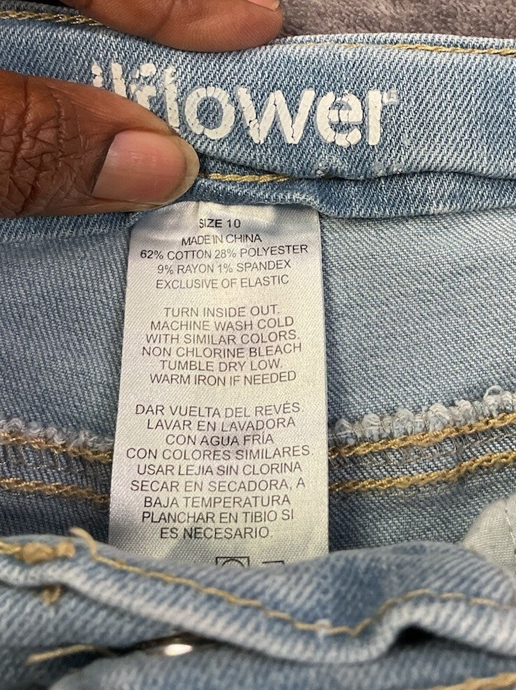 Wallflower Girls Light Wash Denim Shorts Button Fly Stretch Jean Shorts