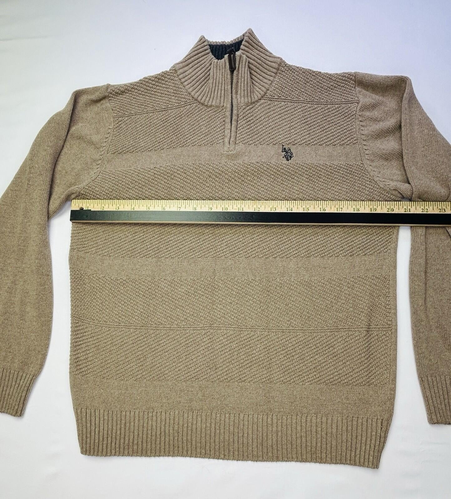 U.S. Polo Assn Quarter Zip Sweater Men’s Medium Tan Beige Textured Knit Pullover