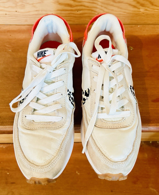 Nike Waffle Debut Women’s Size 7 Cream Animal Print Orange Running Shoe