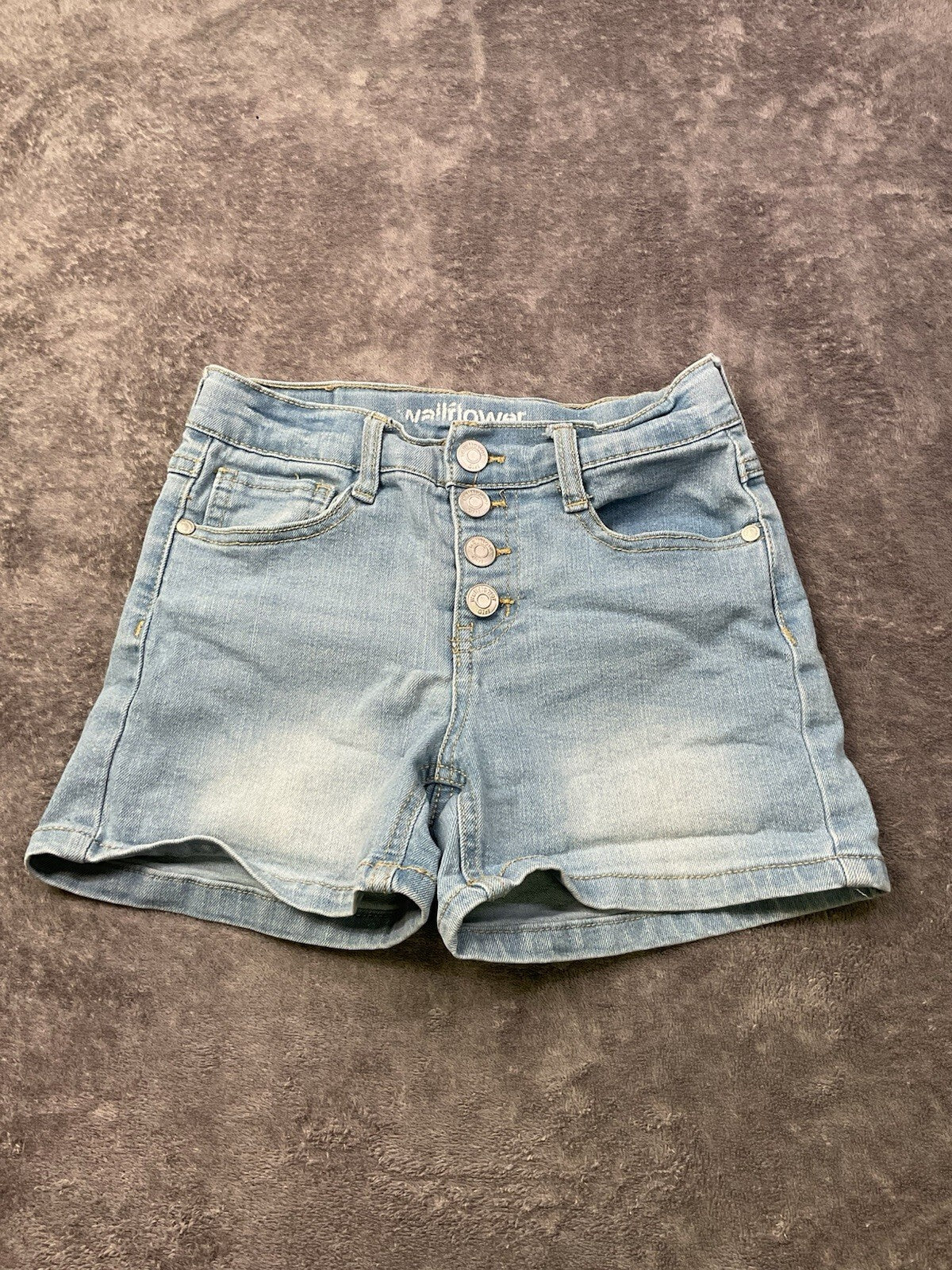 Wallflower Girls Light Wash Denim Shorts Button Fly Stretch Jean Shorts