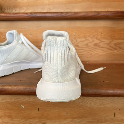 Adidas Swift Run White Knit Running Shoes Sneakers Men’s US 9 EG9492 Athletic
