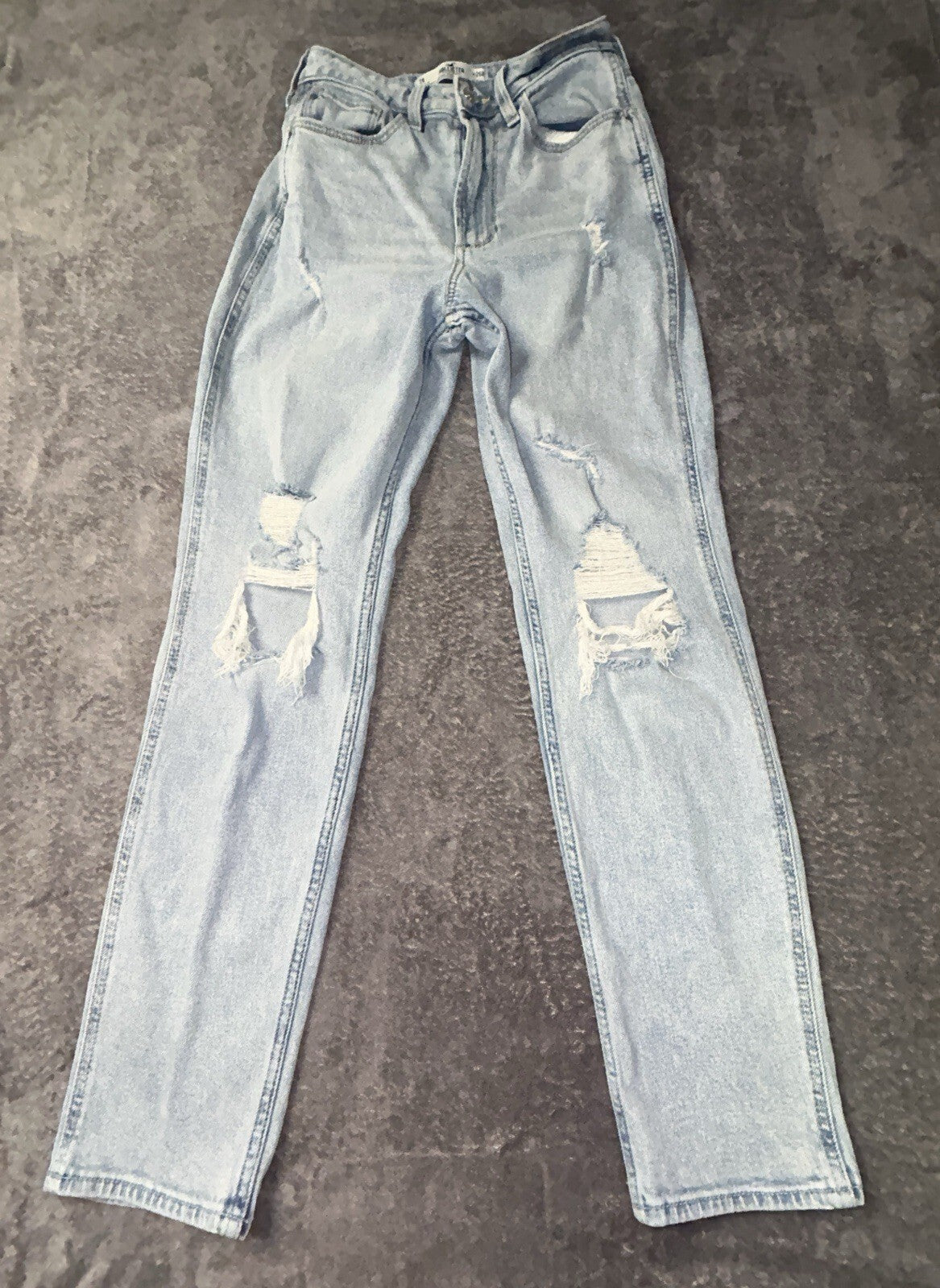 Hollister Curvy Ultra High Rise Mom Jeans Womens 2R W26 Light Wash Distressed