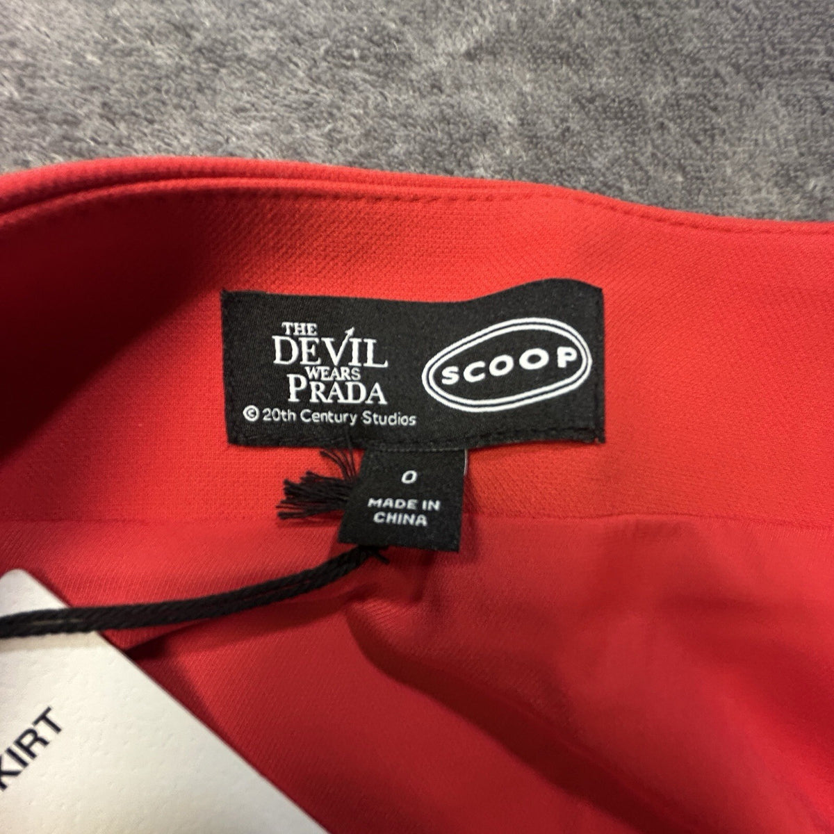 The Devil Wears Prada x Scoop Red Fringe Skirt Women's 0 NWT
