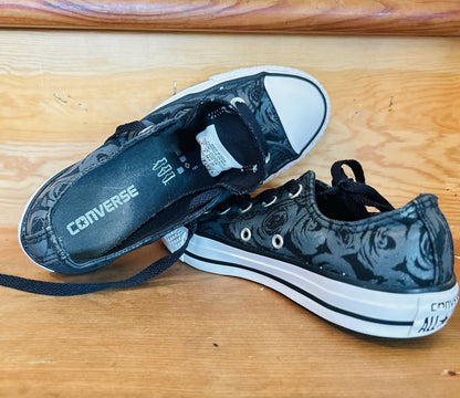 Converse All Star Low Top Floral Rose Print Sneakers Women's Size 6 Black Gray