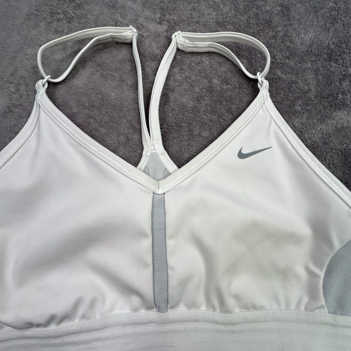 Nike Women’s Sports Bra Size Small White Gray Adjustable Strap Racerback