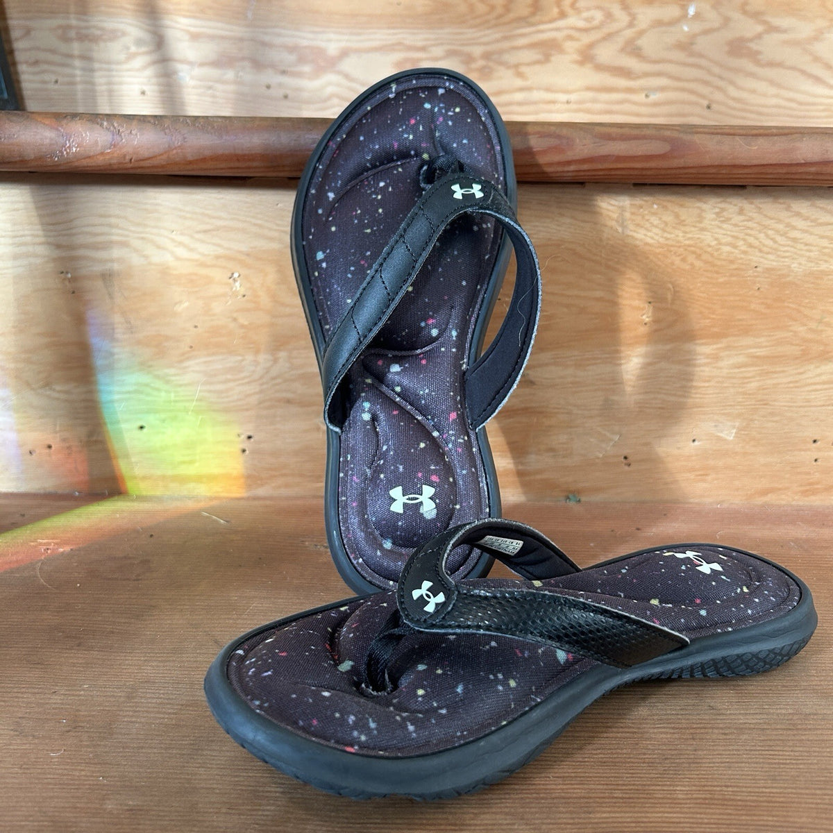 Under Armour Girls Flip Flops Size 3Y Black Galaxy Splatter Cushioned Sandals