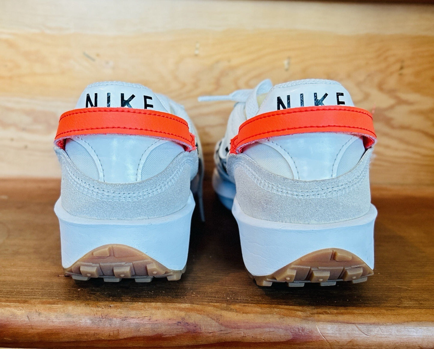 Nike Waffle Debut Women’s Size 7 Cream Animal Print Orange Running Shoe