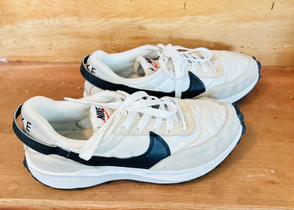 Nike Waffle Debut DH9523-107 Womens Size 7 Cream Black Retro Running Sneakers
