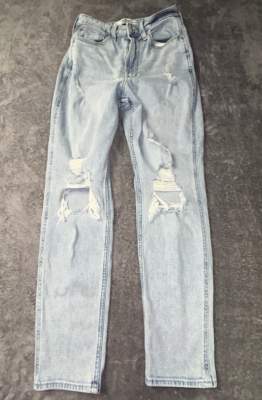 Hollister Curvy Ultra High Rise Mom Jeans Womens 2R W26 Light Wash Distressed