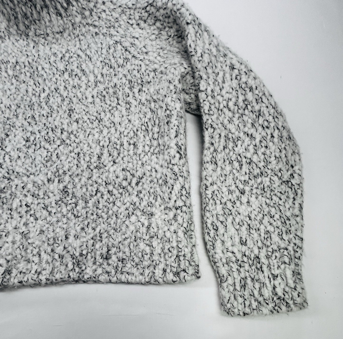 Vince Wool Cashmere Turtleneck Sweater M Chunky Knit Italian Yarn Ivory Gray