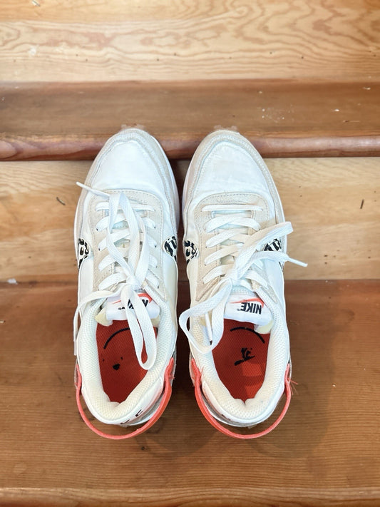 Nike Waffle Debut Women’s Size 7 Cream Animal Print Orange Running Shoe